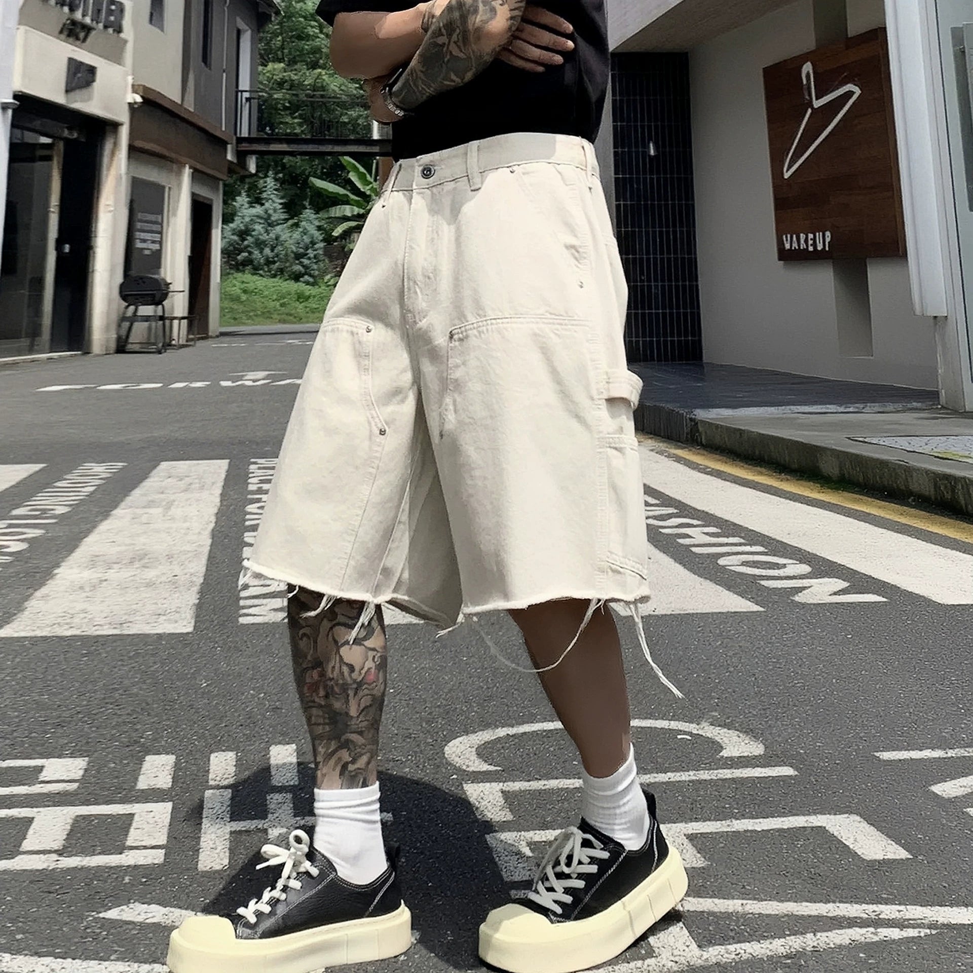 MM Maji vintage distressed straight leg five quarter pants, high street loose casual rivet pocket logging workwear shorts