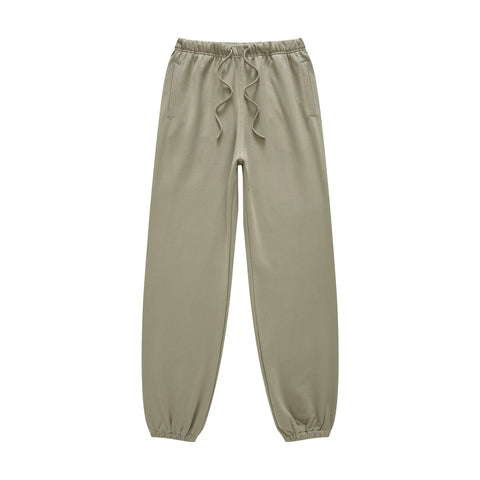 Kanye's streetwear hip and casual long pants