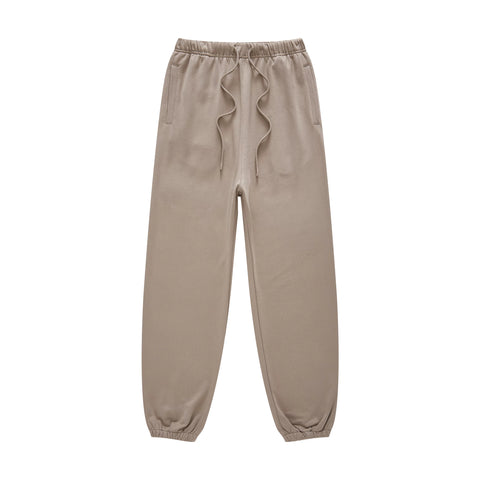 Kanye's streetwear hip and casual long pants